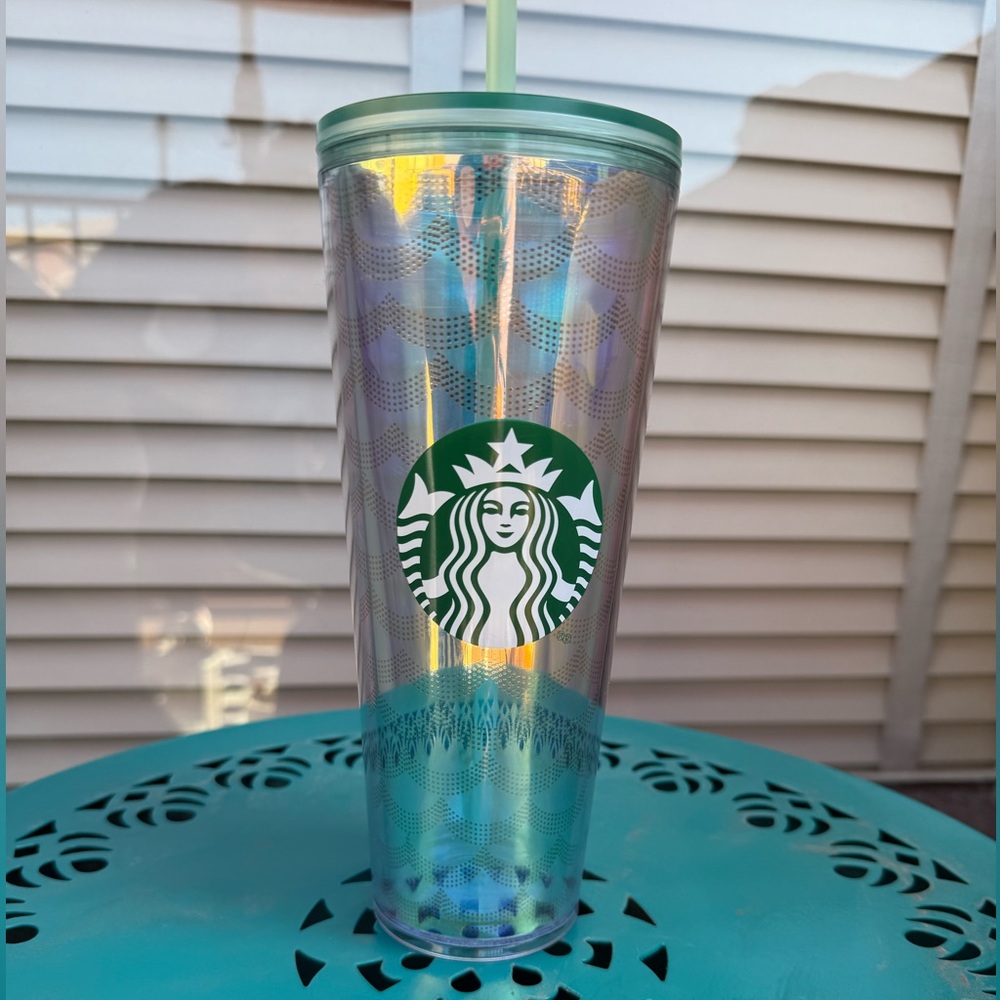 Starbucks Iridescent Mermaid Tumbler 🧜‍♀️